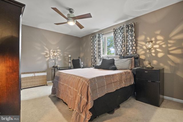 2509 RIVERTON RD, Cinnaminson, NJ 08077