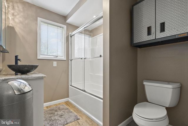 2509 RIVERTON RD, Cinnaminson, NJ 08077