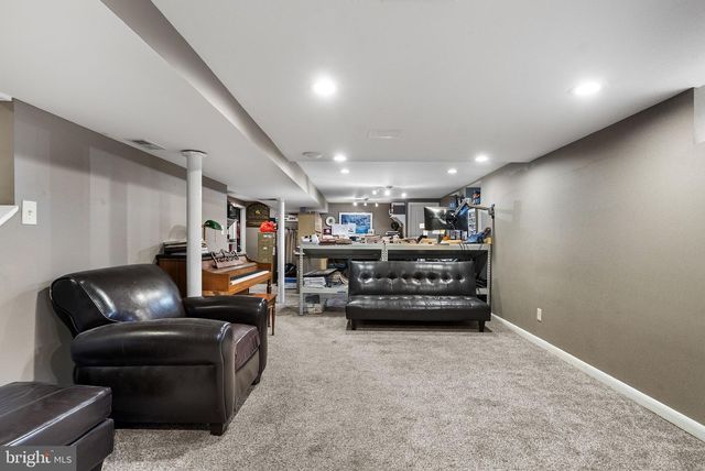 2509 RIVERTON RD, Cinnaminson, NJ 08077