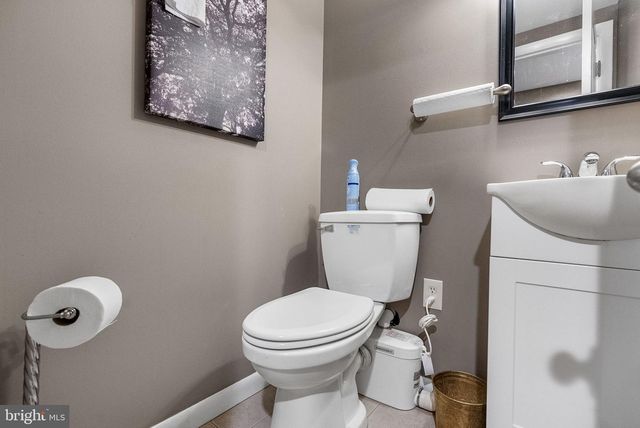 2509 RIVERTON RD, Cinnaminson, NJ 08077