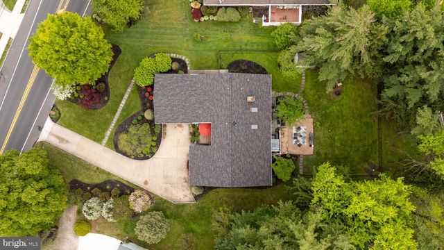 2509 RIVERTON RD, Cinnaminson, NJ 08077
