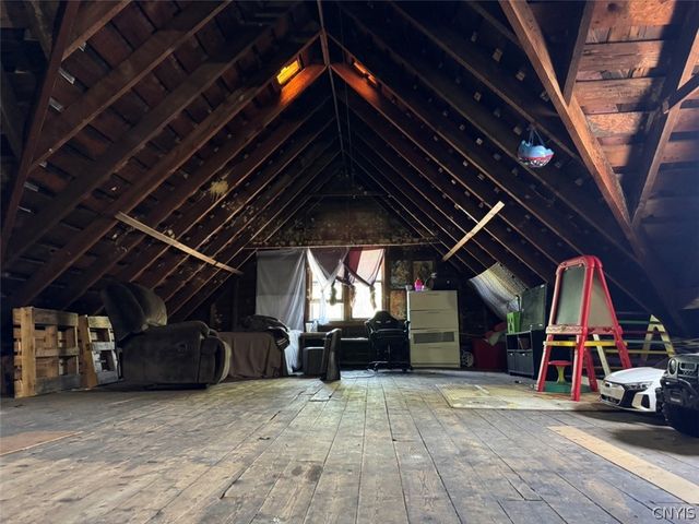 115 White Street, Syracuse, NY 13204