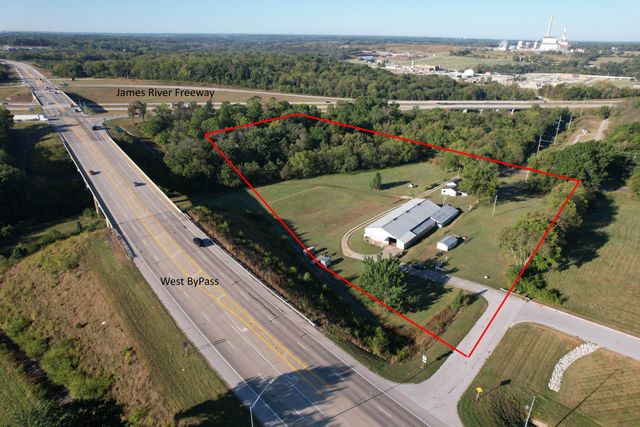 3350 S Kauffman Road, Springfield, MO 65807