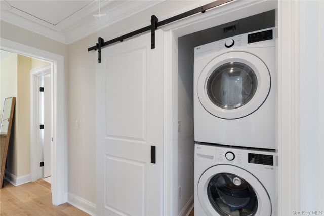 19 Charles Street, Port Washington, NY 11050