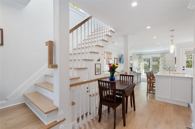 19 Charles Street, Port Washington, NY 11050