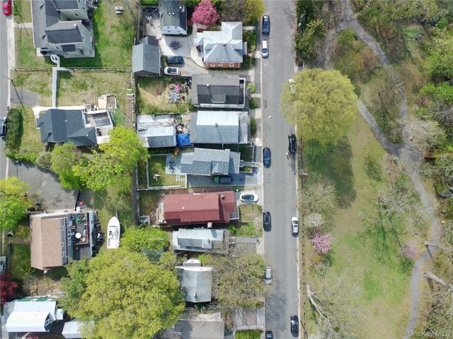 19 Charles Street, Port Washington, NY 11050