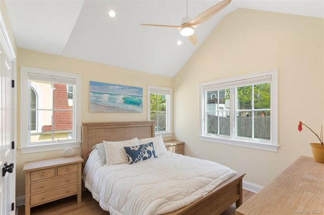 19 Charles Street, Port Washington, NY 11050
