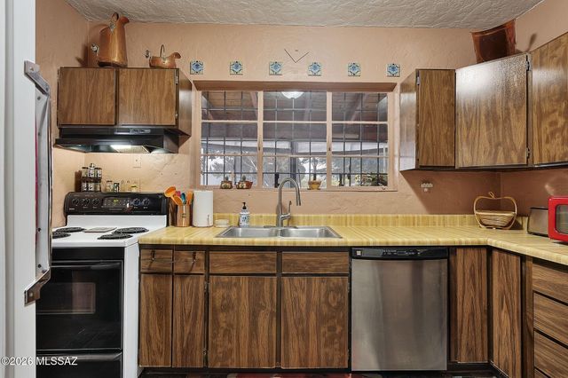 2521 E Frontage Road, Tubac, AZ 85646