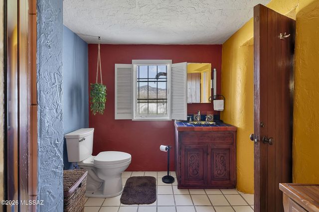 2521 E Frontage Road, Tubac, AZ 85646