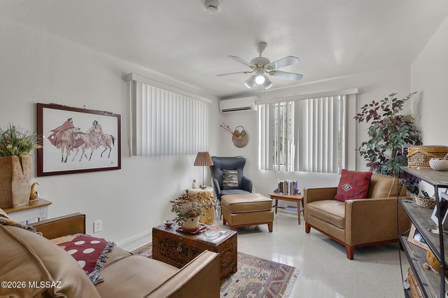 2521 E Frontage Road, Tubac, AZ 85646