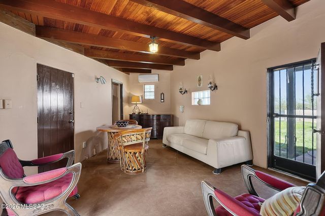 2521 E Frontage Road, Tubac, AZ 85646