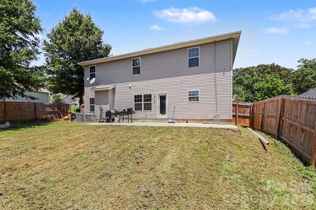 806 Brooke Nicole Place, Charlotte, NC 28213