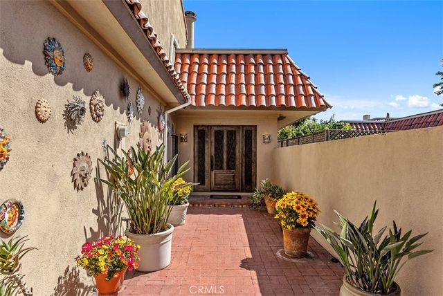 12 Satinwood, Irvine, CA 92612