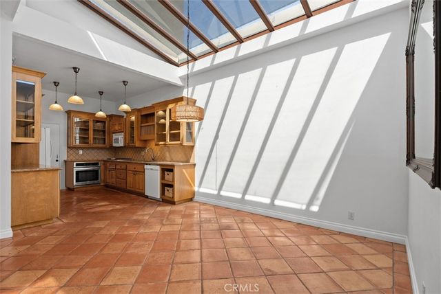 12 Satinwood, Irvine, CA 92612