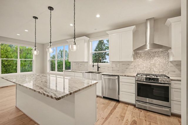 1752 Milford Heights Drive, Milford Charter Twp, MI 48381