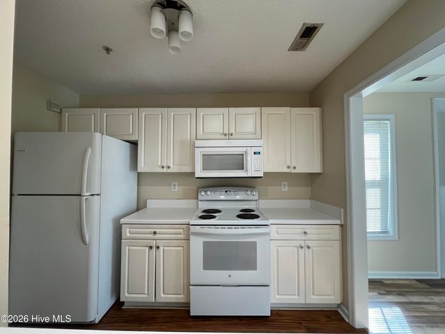 809 March Court A, Wilmington, NC 28405