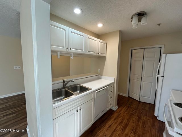 809 March Court A, Wilmington, NC 28405