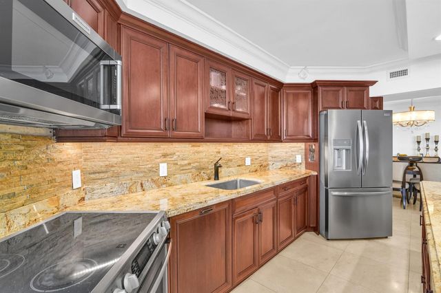 1340 S Ocean Boulevard 606, Pompano Beach, FL 33062