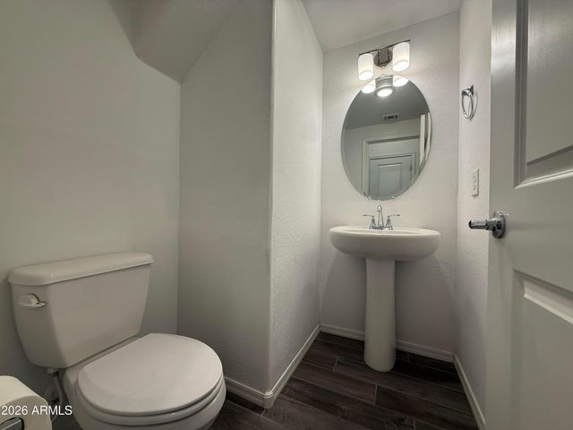 1959 E HAMPTON Lane 104, Gilbert, AZ 85295