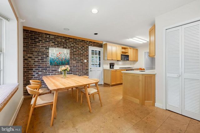 6713 BELLAMY AVE, Springfield, VA 22152