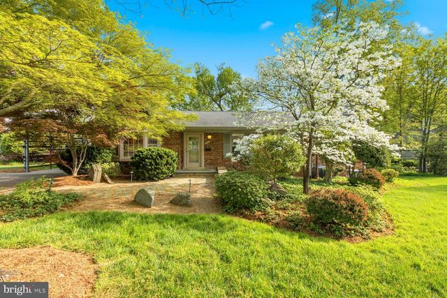 6713 BELLAMY AVE, Springfield, VA 22152