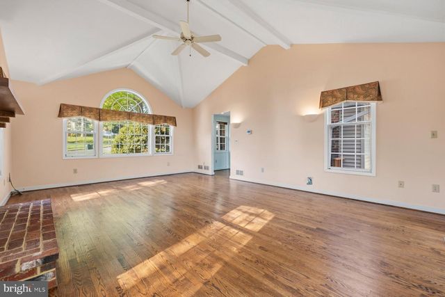 6713 BELLAMY AVE, Springfield, VA 22152