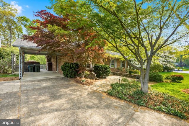 6713 BELLAMY AVE, Springfield, VA 22152