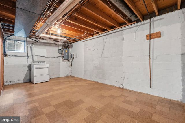 6713 BELLAMY AVE, Springfield, VA 22152