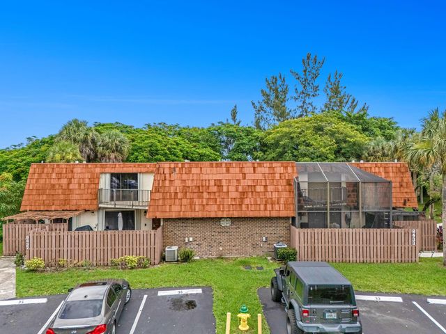 8437 N Coral Cir 8437, North Lauderdale, FL 33068