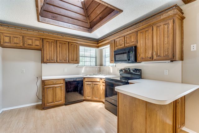 1001 Jorgenson Road, Cedar Hill, TX 75104