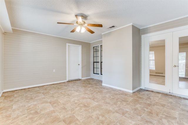 1001 Jorgenson Road, Cedar Hill, TX 75104