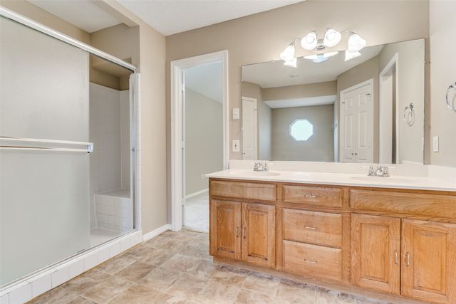 1001 Jorgenson Road, Cedar Hill, TX 75104