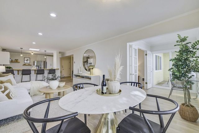 3750 Harrison St 304, Oakland, CA 94611