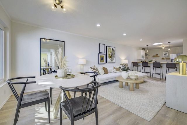 3750 Harrison St 304, Oakland, CA 94611