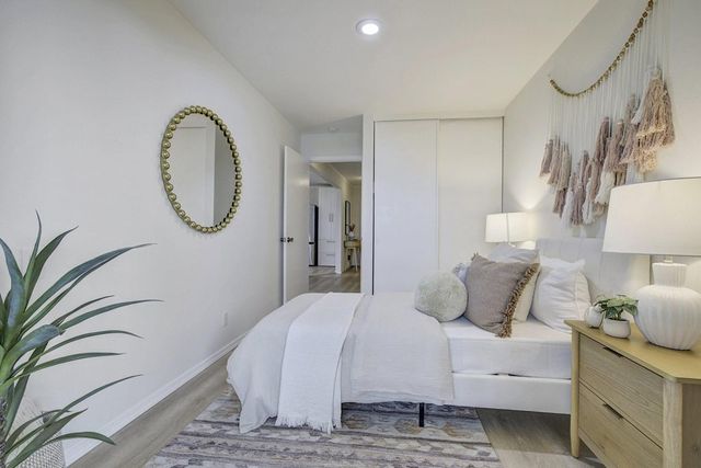 3750 Harrison St 304, Oakland, CA 94611