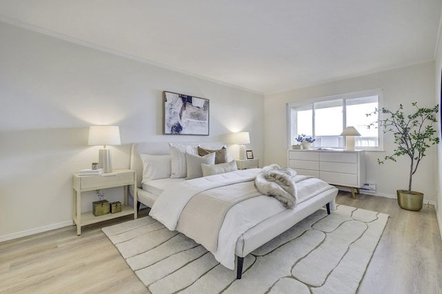 3750 Harrison St 304, Oakland, CA 94611