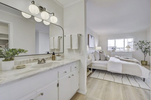 3750 Harrison St 304, Oakland, CA 94611