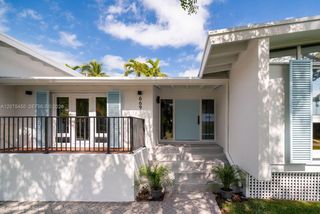 669 S Mashta Drive, Key Biscayne, FL 33149