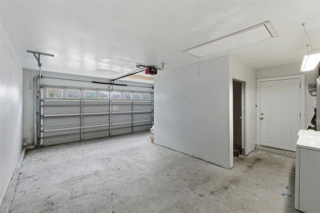 325 E PLYMOUTH AVENUE, Deland, FL 32724