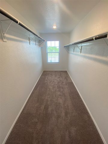 2700 Andesite Lane, Fort Worth, TX 76108