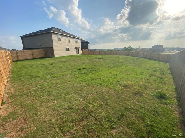 2700 Andesite Lane, Fort Worth, TX 76108