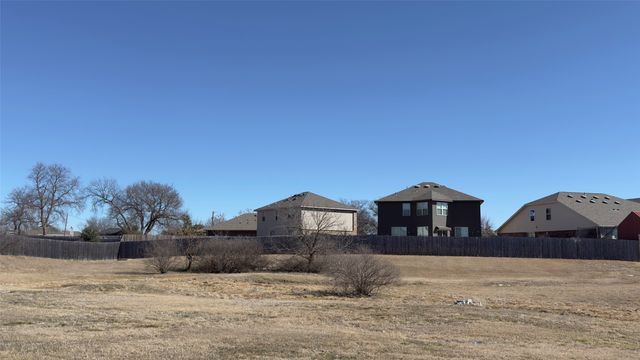 2700 Andesite Lane, Fort Worth, TX 76108