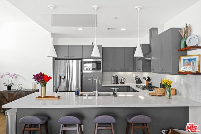 11037 Morrison Street, North Hollywood, CA 91601