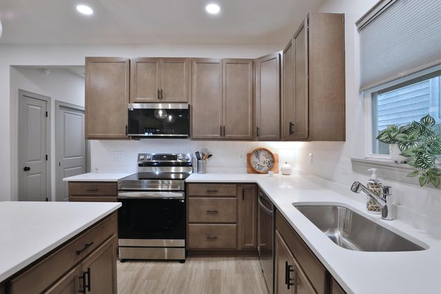 55 Brehl Avenue, Columbus, OH 43222