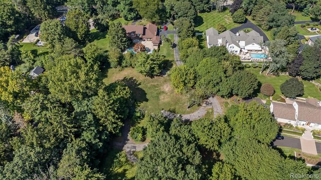 0000 Lone Pine Road, Bloomfield Charter Township, MI 48302