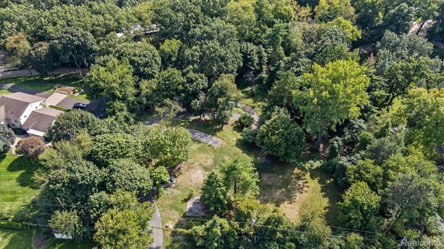 0000 Lone Pine Road, Bloomfield Charter Township, MI 48302