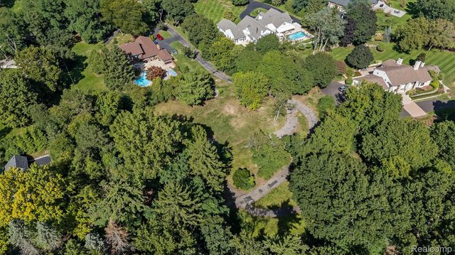 0000 Lone Pine Road, Bloomfield Charter Township, MI 48302