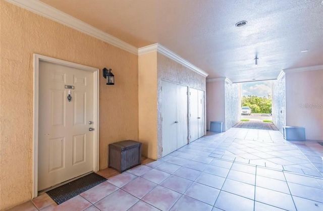 4333 BAYSIDE VILLAGE DRIVE 120, Tampa, FL 33615