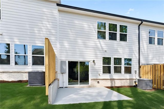 893 Rainwater Trace, Lawrenceville, GA 30044