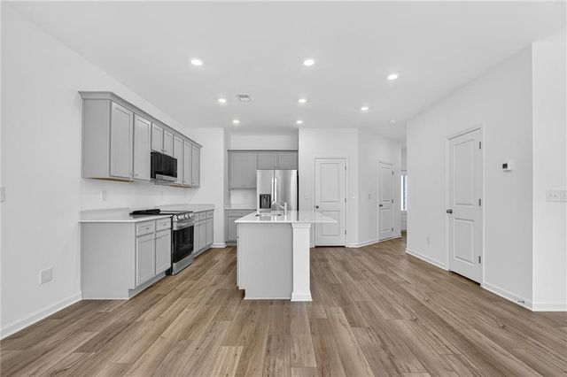 893 Rainwater Trace, Lawrenceville, GA 30044